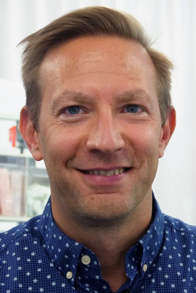 Dr. Sacha Celik