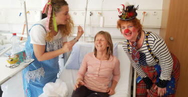 Clownvisite im Spital Oberwallis
